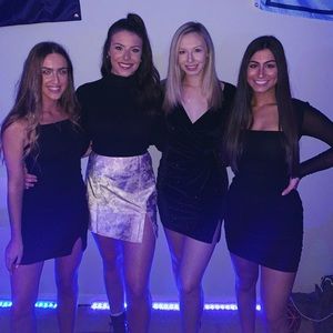 Meet your Posher, Eleni